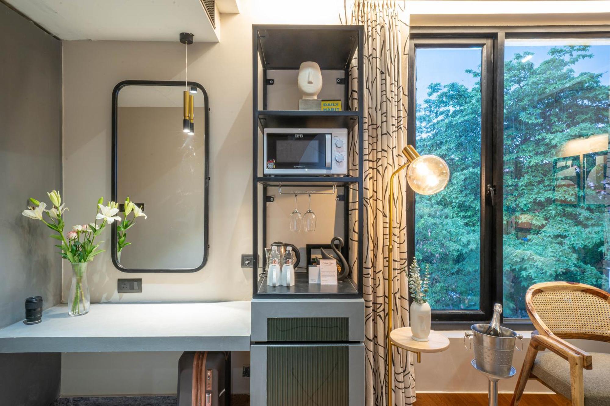 Boutique Hotel By One Tree Гургаон Екстериор снимка