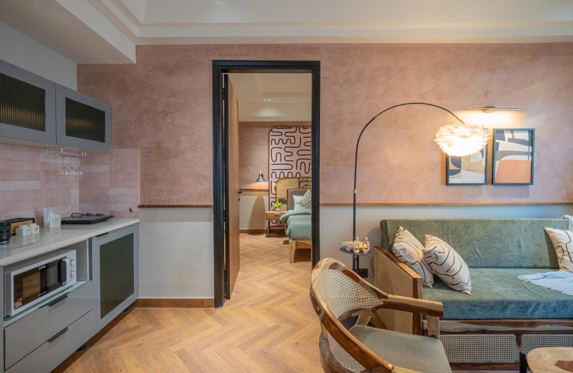 Boutique Hotel By One Tree Гургаон Екстериор снимка