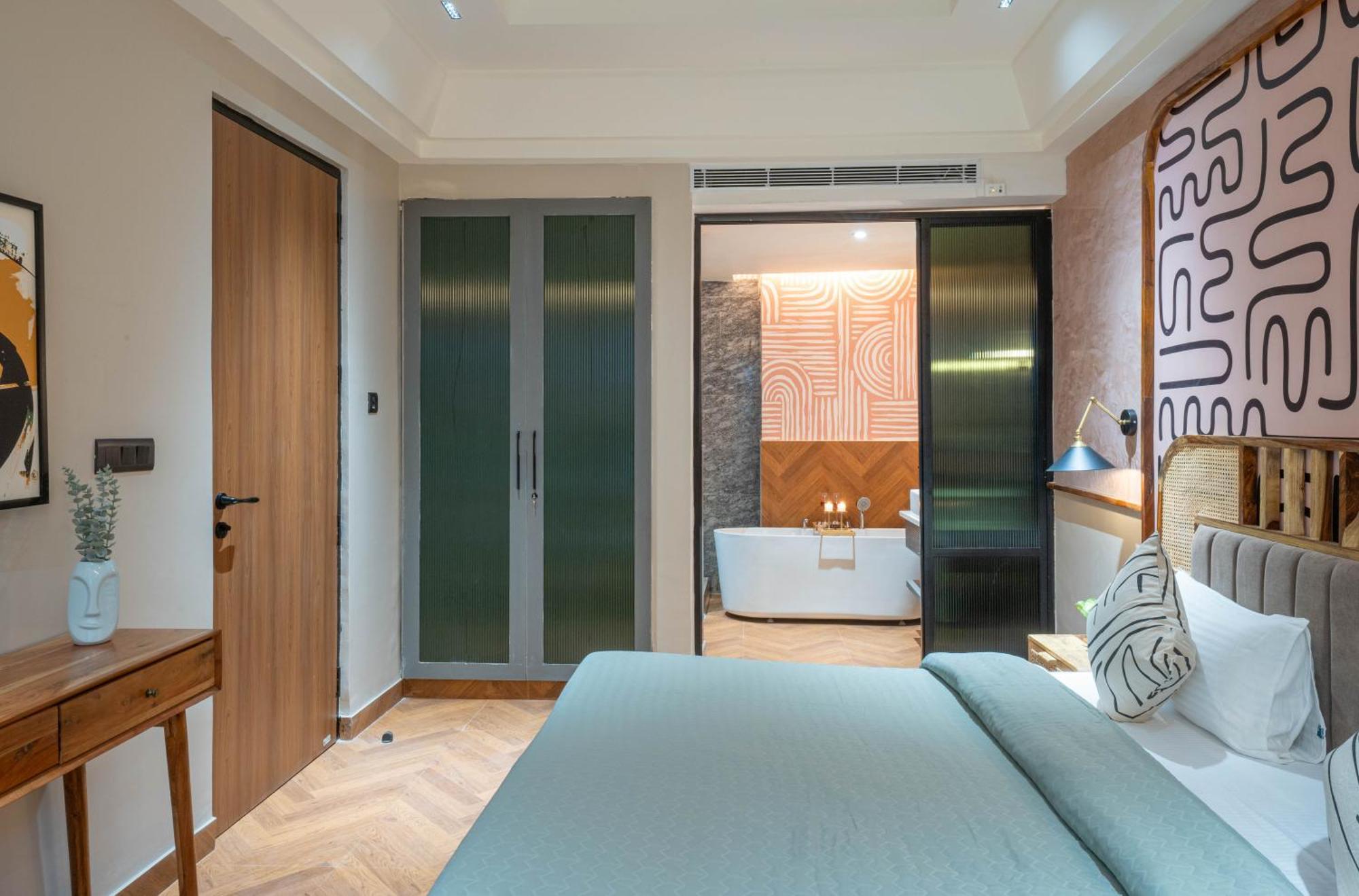 Boutique Hotel By One Tree Гургаон Екстериор снимка